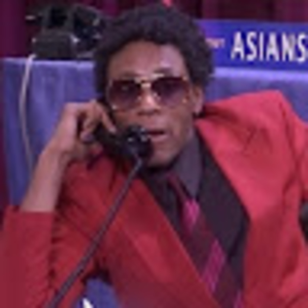 Meet your Posher, Safiya